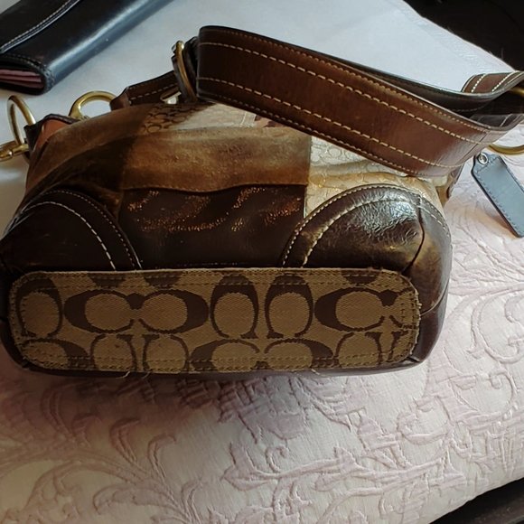 RARE VINTAGE COACH PATCHWORK HOBO - Picture 4 of 15